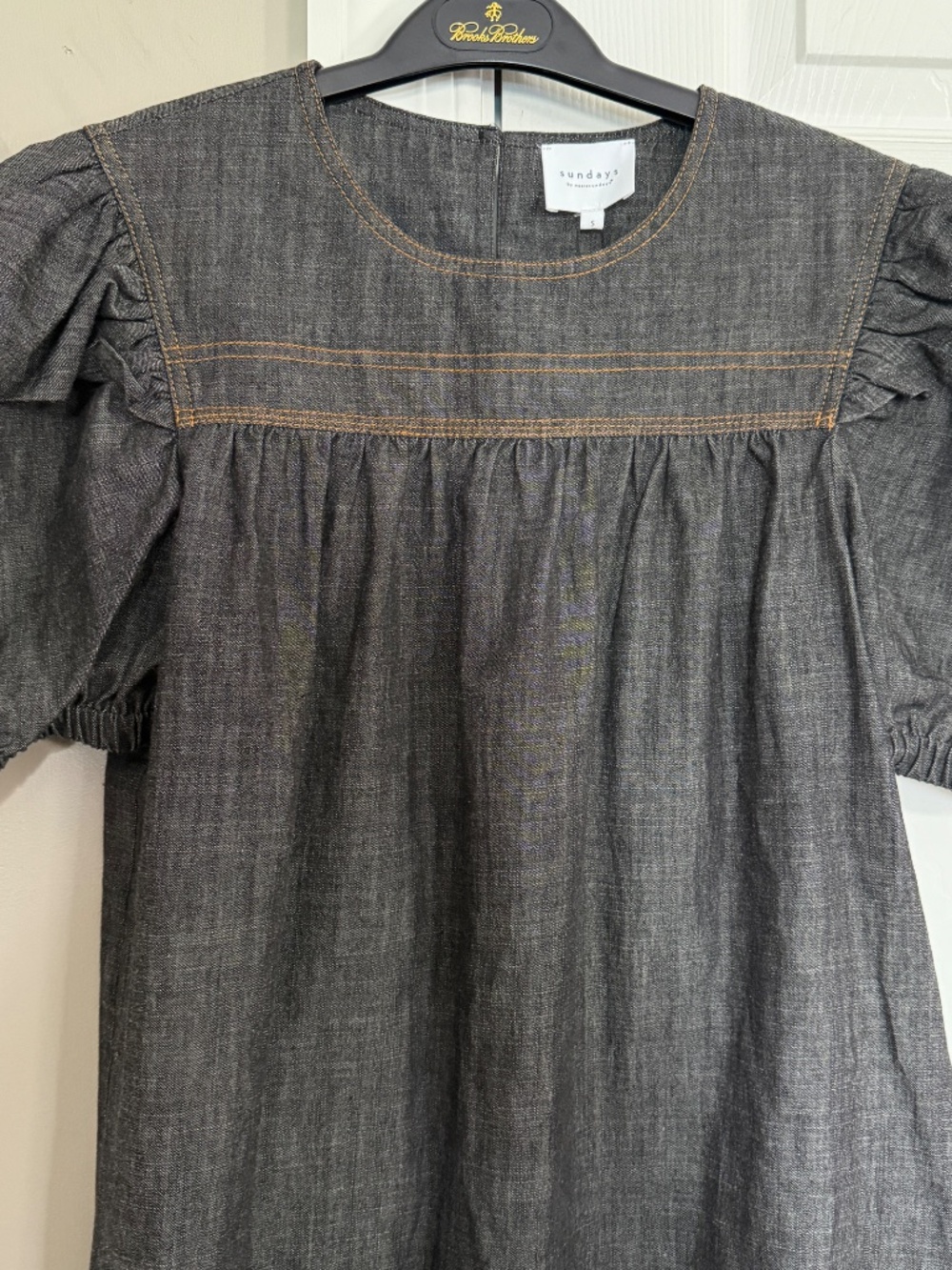 NWT Sundays Hensely Black Chambray Puff Sleeve Ruffle Small Dress